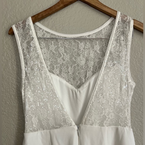 NWOT Romantic Inclinations White Lace Backless Wide-Leg Jumpsuit - Picture 6 of 9